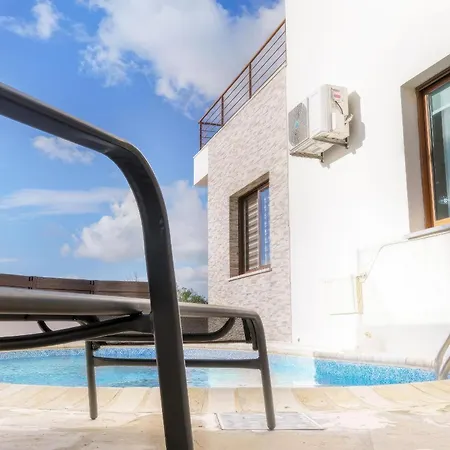 Villa Tremithousa Villa *